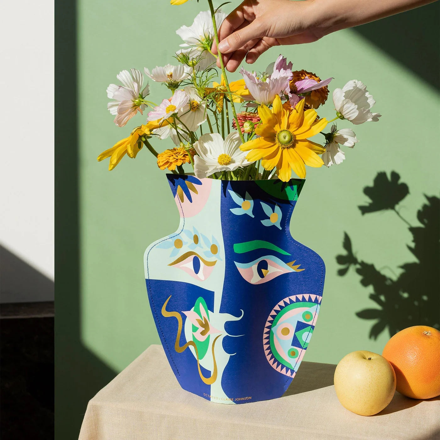 Face Paper Vase